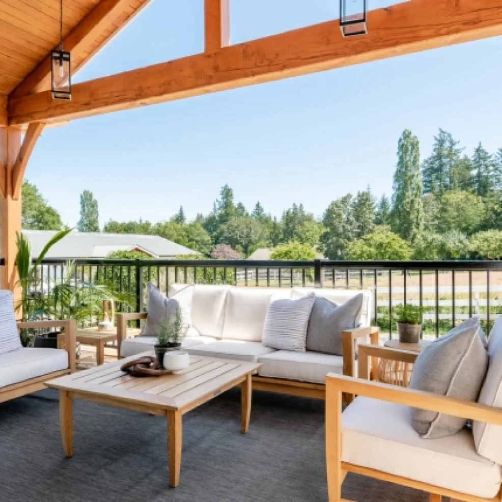 34f68d_12ef6e7ac83a4b328e58ccb93f1b3d83mv2