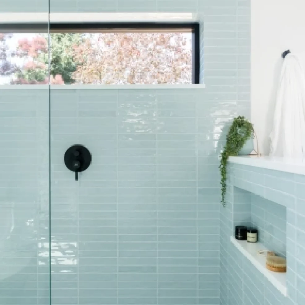 34f68d_deb589abf5164058aa29cfb7084cd692mv2